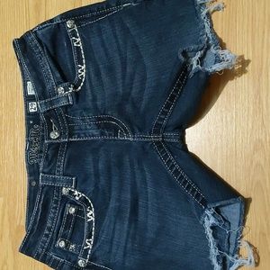 Miss Me signatur boot-shorts. Size 29